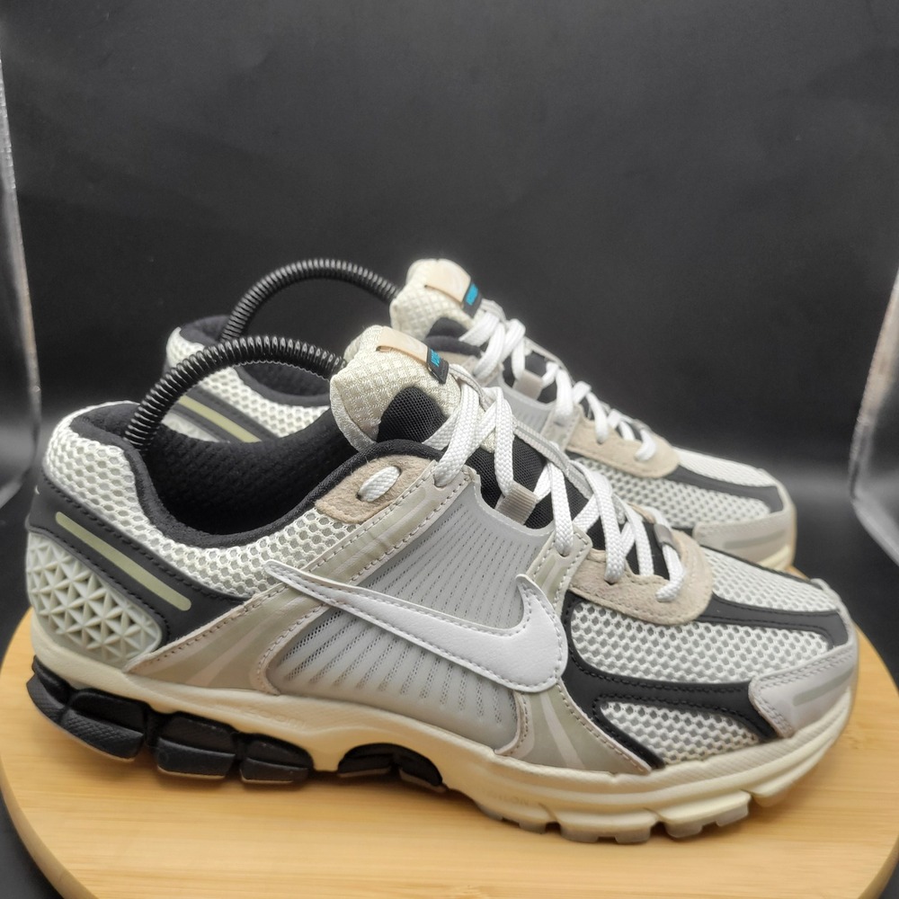 Nike Air Zoom Vomero 5 Supersonic Light Bone White FN7649-110 Womens 7.5 - Picture 5 of 10